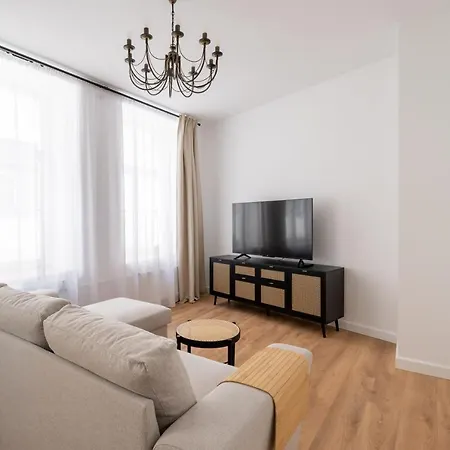 Lejlighed Spacious 1-bedroom In The Heart Of Old Town