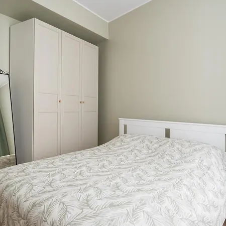 Spacious 1-bedroom In The Heart Of Old Town