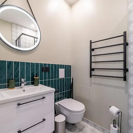 Spacious 1-bedroom In The Heart Of Old Town Апартаменты Рига