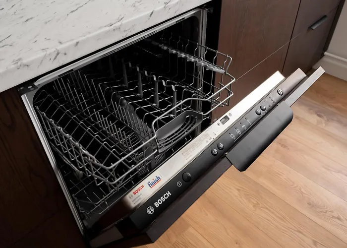 Spacious 1-bedroom In The Heart Of Old Town Apartment *