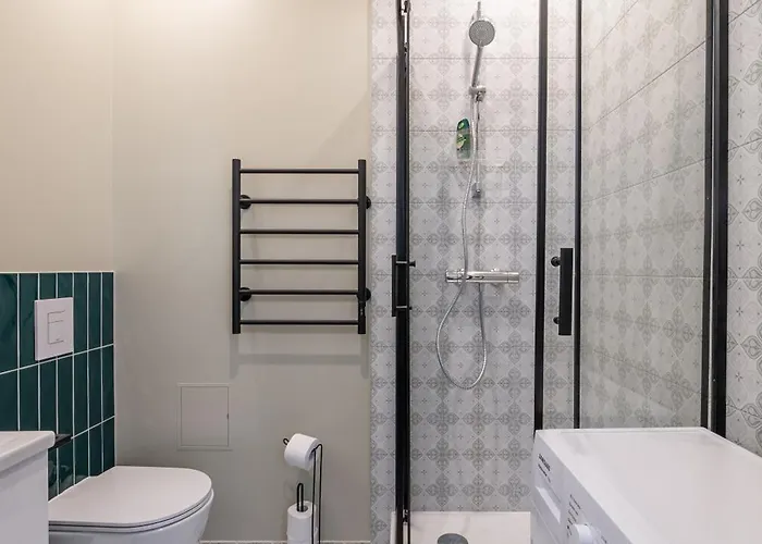 Spacious 1-bedroom In The Heart Of Old Town *