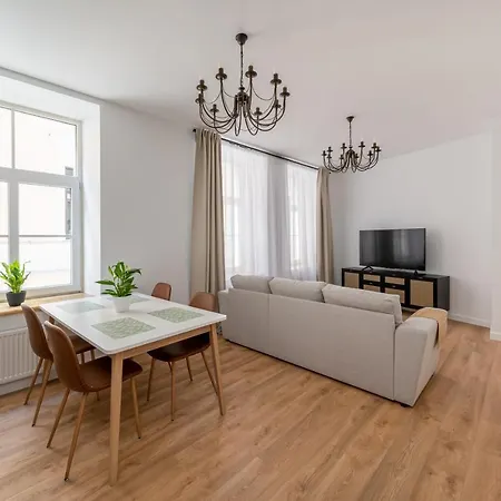 Spacious 1-bedroom In The Heart Of Old Town ريغا