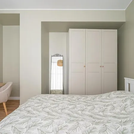 Spacious 1-bedroom In The Heart Of Old Town Appartement *